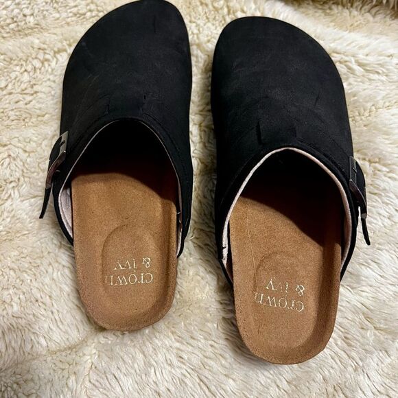 Crown & Ivy Suede Clogs - Picture 2 of 6